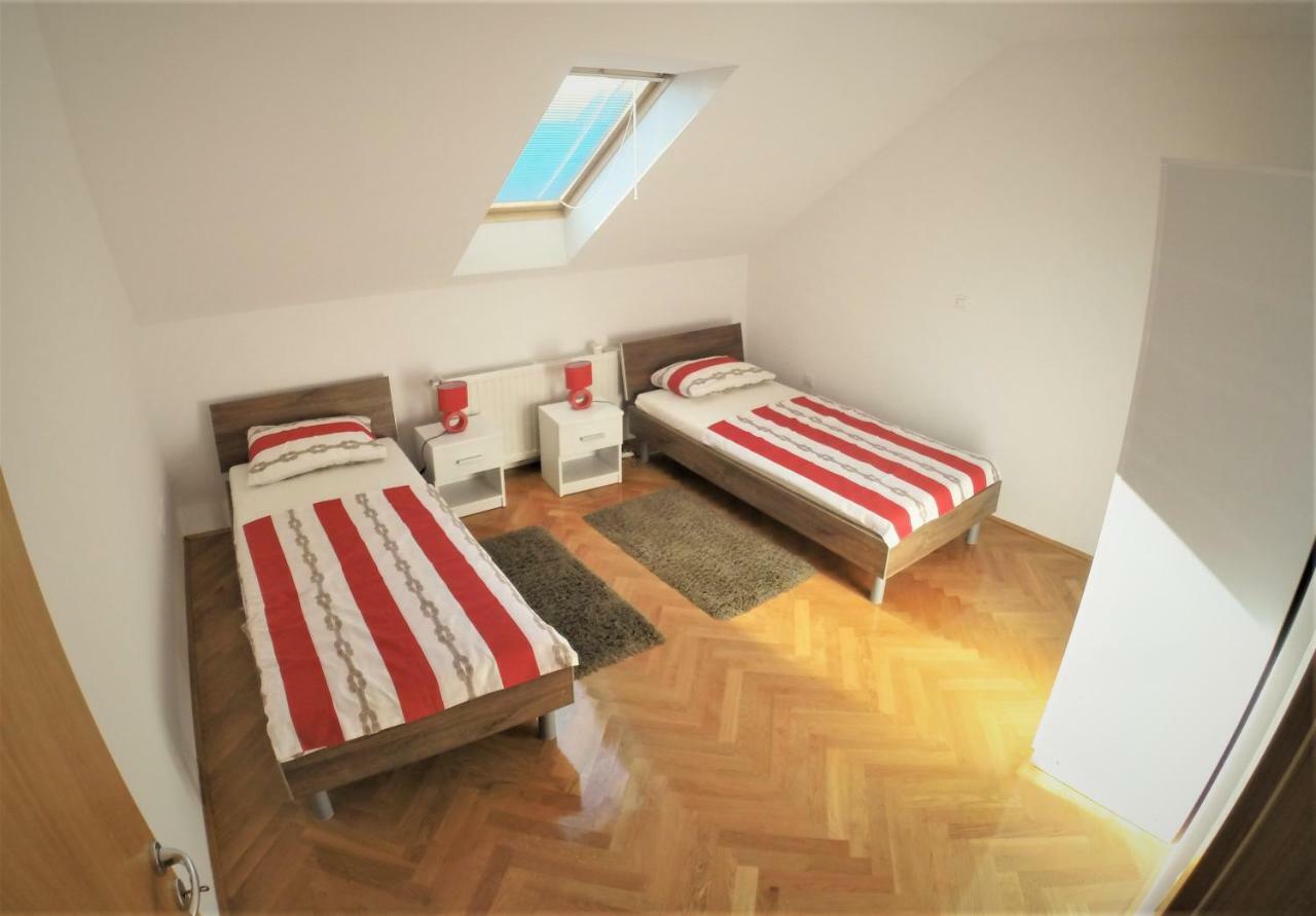 Apartments "Pavic" Near Zagreb Airport Velika Gorica Dış mekan fotoğraf